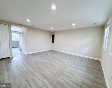 327 Bigley Avenue - Photo Thumbnail 16