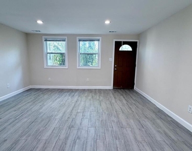 327 Bigley Avenue - Photo Thumbnail 15