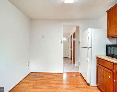 16 Chatterly Court - Photo Thumbnail 12