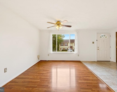 16 Chatterly Court - Photo Thumbnail 9