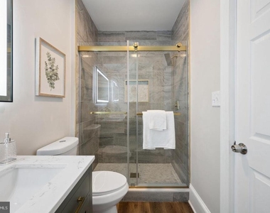 1108 S Clinton Street - Photo Thumbnail 31