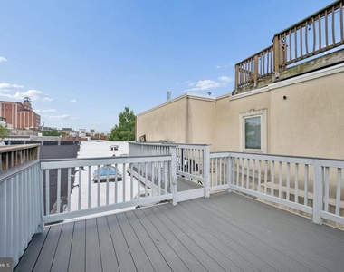 1108 S Clinton Street - Photo Thumbnail 44