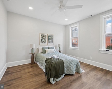 1108 S Clinton Street - Photo Thumbnail 25