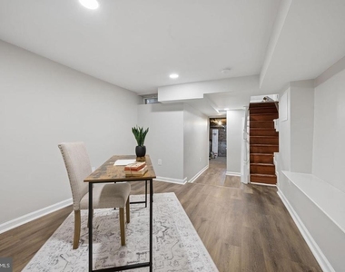 1108 S Clinton Street - Photo Thumbnail 48
