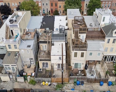 1108 S Clinton Street - Photo Thumbnail 61