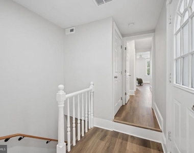 1108 S Clinton Street - Photo Thumbnail 22