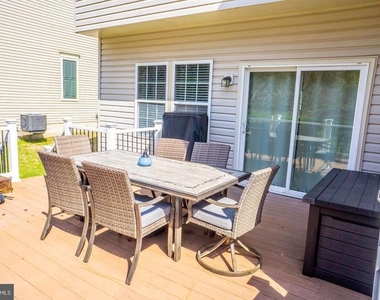 5340 Wyndholme Circle - Photo Thumbnail 24