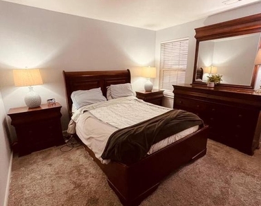 5340 Wyndholme Circle - Photo Thumbnail 14