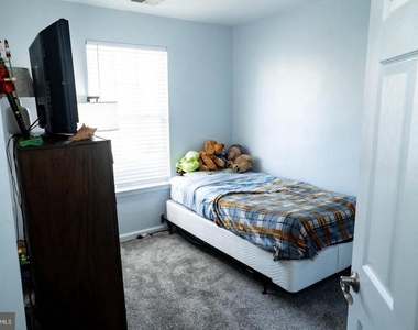 5340 Wyndholme Circle - Photo Thumbnail 18