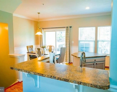 5340 Wyndholme Circle - Photo Thumbnail 8
