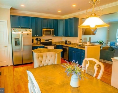 5340 Wyndholme Circle - Photo Thumbnail 6