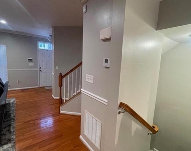 5340 Wyndholme Circle - Photo Thumbnail 13