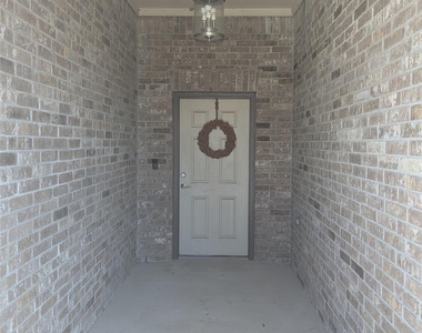 8829 Capitol View Dr - Photo Thumbnail 3