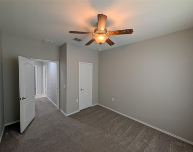 8829 Capitol View Dr - Photo Thumbnail 22