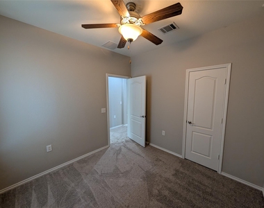 8829 Capitol View Dr - Photo Thumbnail 26
