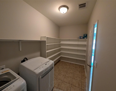 8829 Capitol View Dr - Photo Thumbnail 30