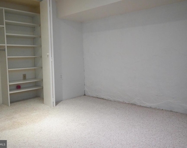1145 W Hamburg Street - Photo Thumbnail 9