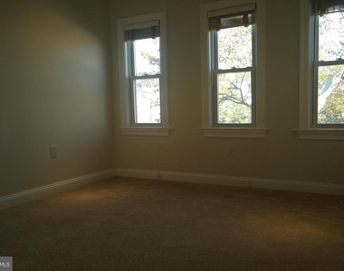 1145 W Hamburg Street - Photo Thumbnail 17
