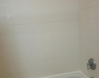 1145 W Hamburg Street - Photo Thumbnail 4