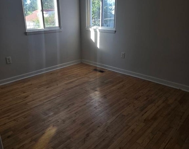 902 Arion Park Park - Photo Thumbnail 4