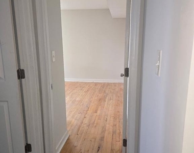 902 Arion Park Park - Photo Thumbnail 1