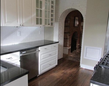 111 E Gittings Street - Photo Thumbnail 4