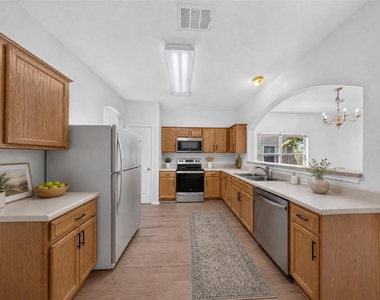 11500 Lapoynor St - Photo Thumbnail 29