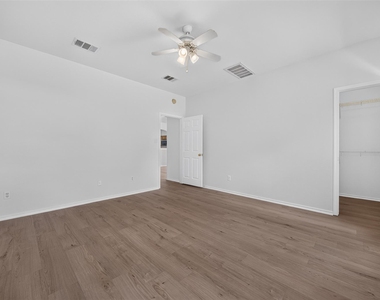 11500 Lapoynor St - Photo Thumbnail 16