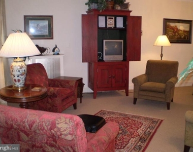 77 Maryland Avenue - Photo Thumbnail 2