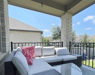 640 Pecan Bottom Trl - Photo Thumbnail 11