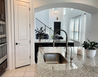 640 Pecan Bottom Trl - Photo Thumbnail 6