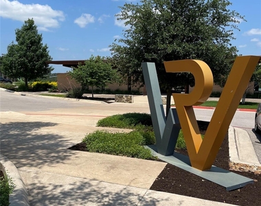640 Pecan Bottom Trl - Photo Thumbnail 12