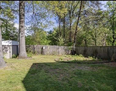8265 Sebring Court - Photo Thumbnail 2