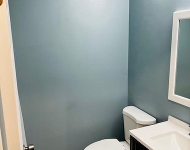 811 Deering Road - Photo Thumbnail 12