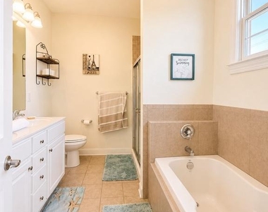 38404 Grand Avenue - Photo Thumbnail 9