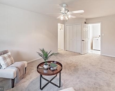 513 Pershing Road - Photo Thumbnail 10