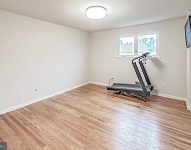 513 Pershing Road - Photo Thumbnail 15