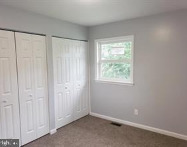 729 Manfield Road - Photo Thumbnail 17