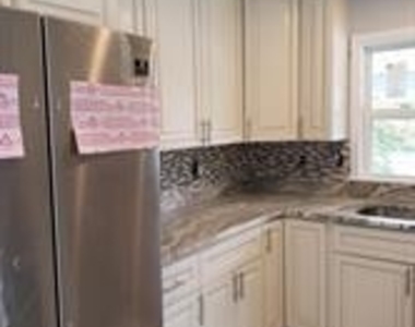 729 Manfield Road - Photo Thumbnail 7