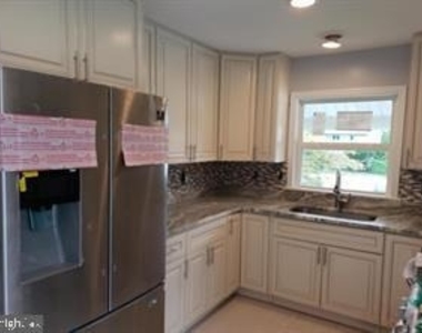 729 Manfield Road - Photo Thumbnail 6
