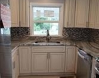 729 Manfield Road - Photo Thumbnail 2