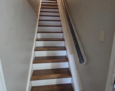 302 Concord Avenue - Photo Thumbnail 2