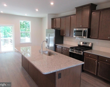 4355 Reusch Circle - Photo Thumbnail 2