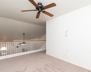 1436 Roxannes Run - Photo Thumbnail 15