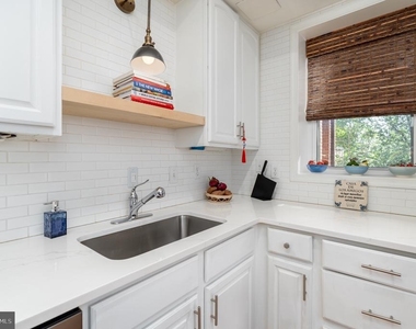 610 Irving Street Nw - Photo Thumbnail 8