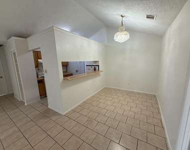 12308 Dellrey Dr - Photo Thumbnail 7