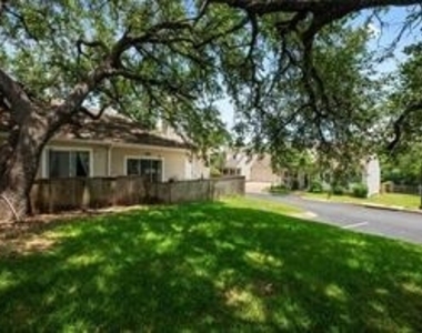 7909 Griffin Ct - Photo Thumbnail 7