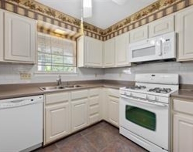 7909 Griffin Ct - Photo Thumbnail 18