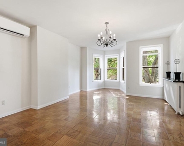 237 8th Street Ne - Photo Thumbnail 2