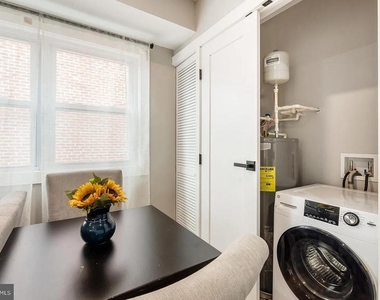 1825 Providence Street Ne - Photo Thumbnail 7